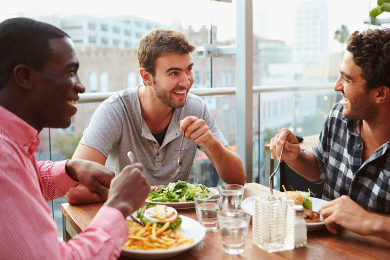 NUTRIÇÃO EM RESTAURANTES COMERCIAIS