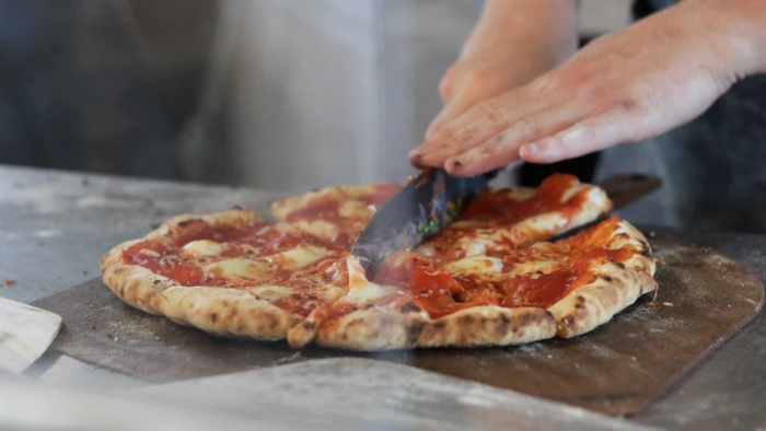 MANUAL DE BOAS PRÁTICAS DE FABRICAÇÃO PARA PIZZARIA, Exigencia da Vigilância Sanitária.